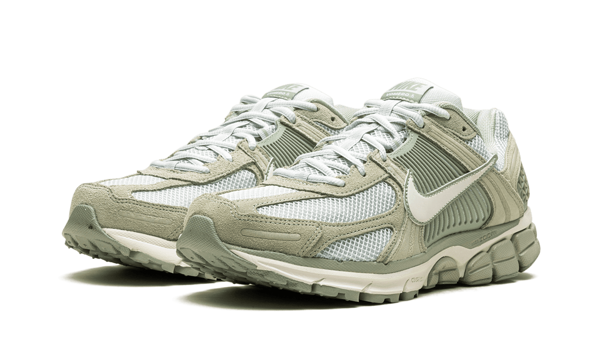NIKE MENS Zoom Vomero 5 "Jade Horizon" HF1553 300 from Stadium Goods
