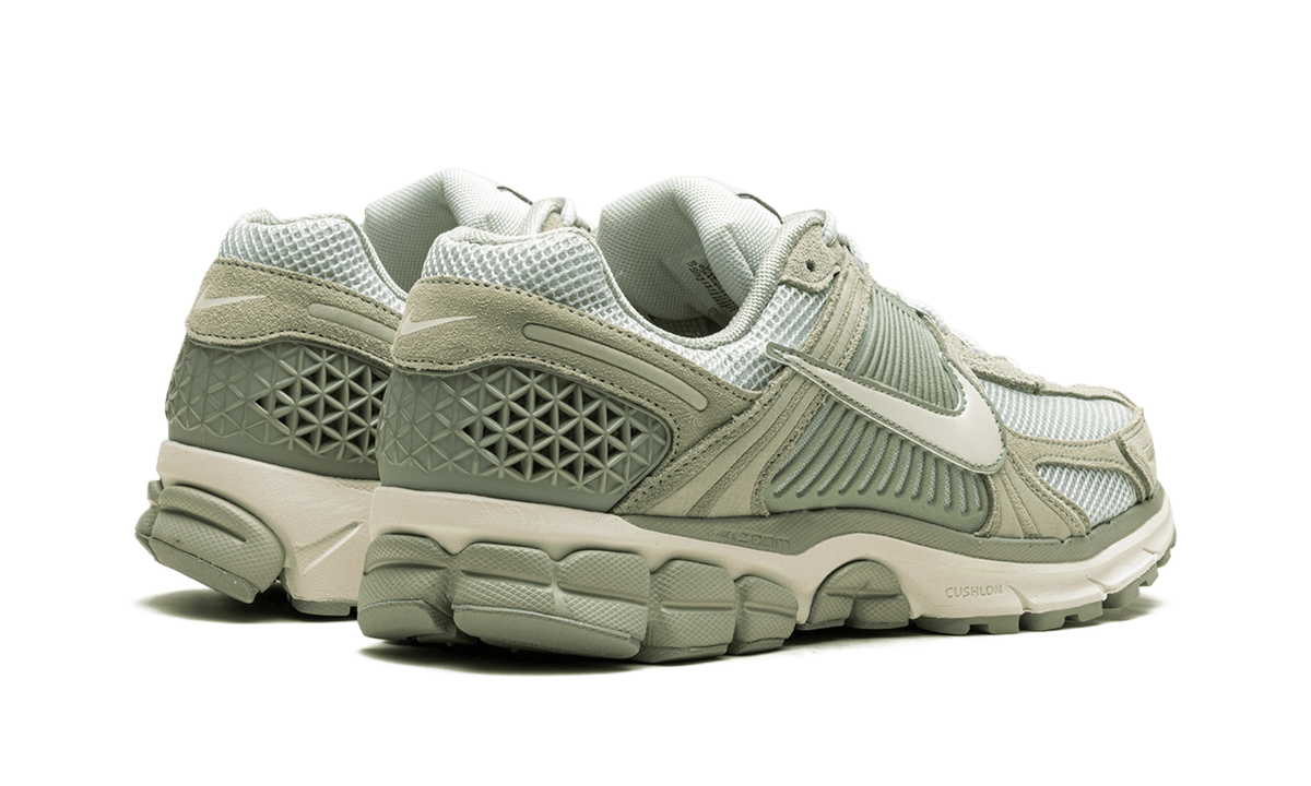 NIKE MENS Zoom Vomero 5 "Jade Horizon" HF1553 300 from Stadium Goods