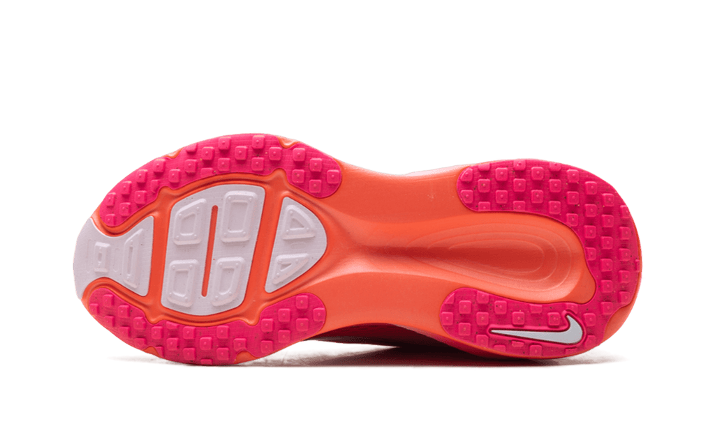 NIKE WOMENS Vomero 18 Womens "Bright Crimson" HM6804 603 HM6804 603 from Stadium Goods