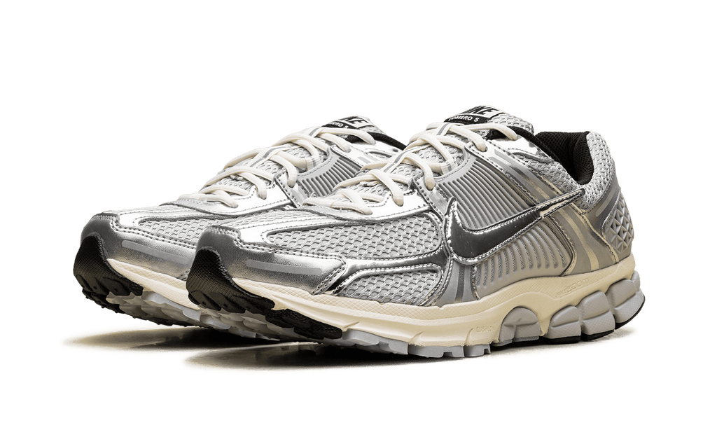 NIKE MENS Zoom Vomero 5 "Grey Fog Chrome" IM3486 002 IM3486 002 from Stadium Goods