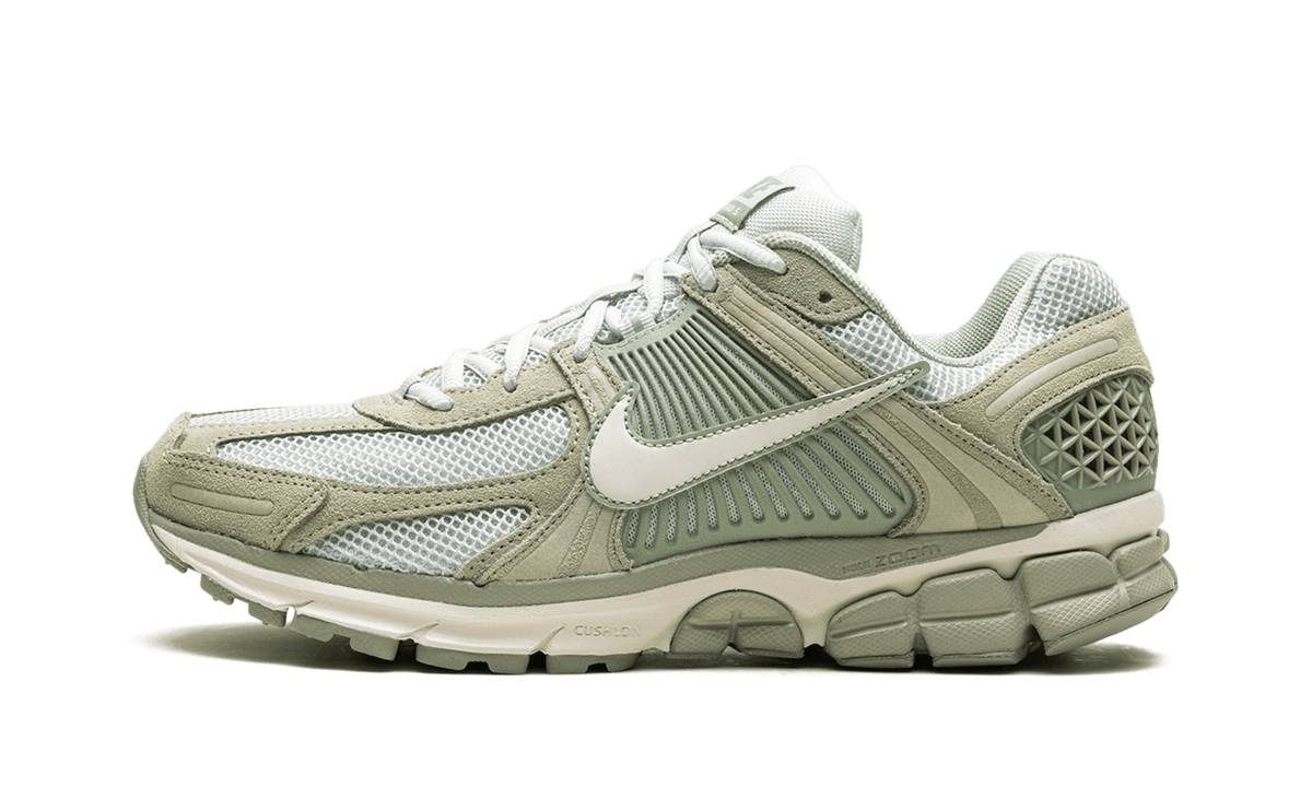 NIKE MENS Zoom Vomero 5 "Jade Horizon" HF1553 300 from Stadium Goods