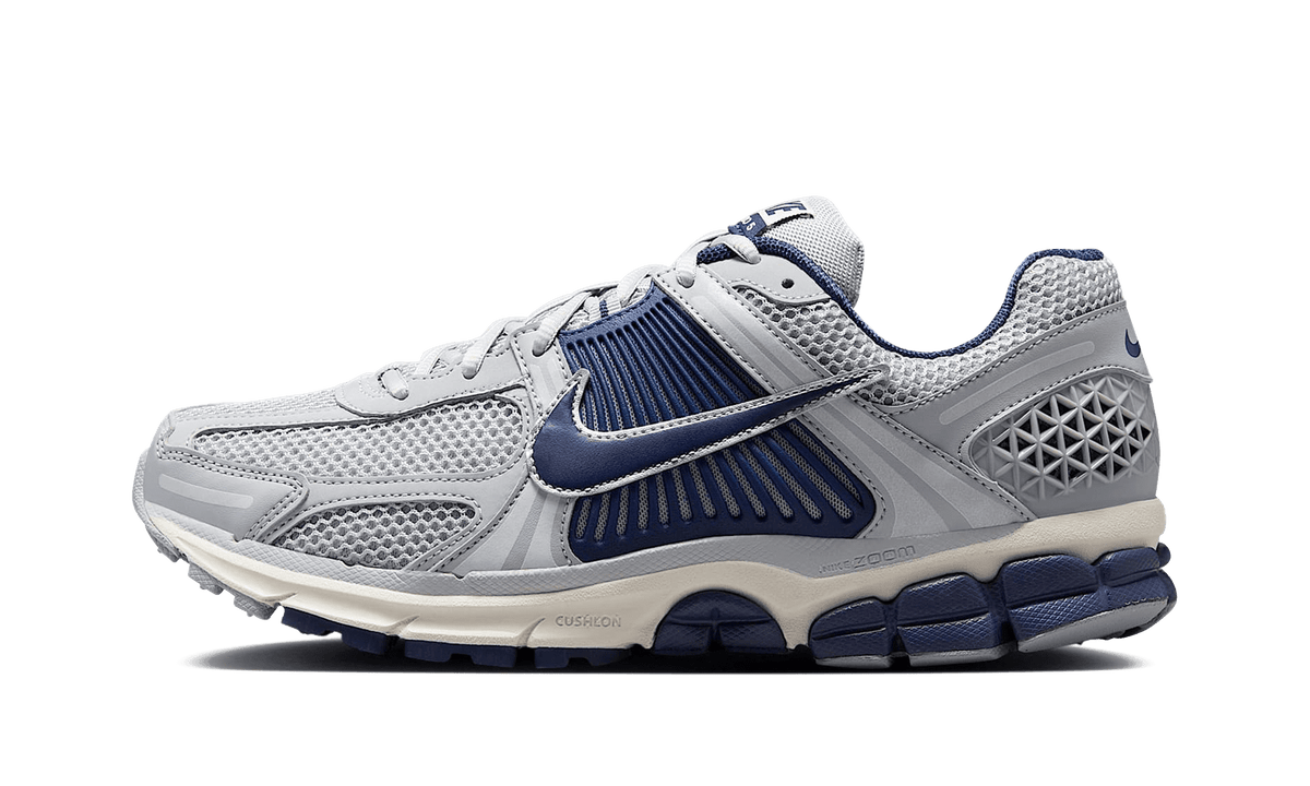 NIKE MENS Zoom Vomero 5 "Yankees" FB9149 003 FB9149 003 from Stadium Goods