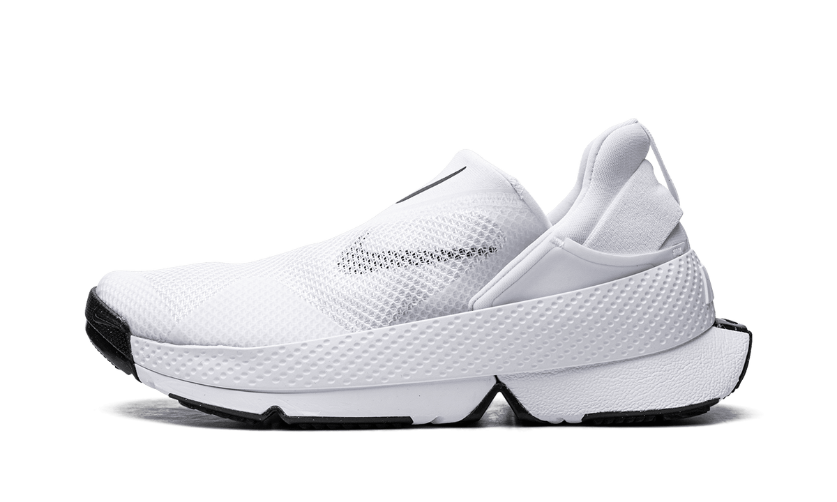 NIKE WOMENS GO FLYEASE MNS WMNS DR5540 102 from Stadium Goods