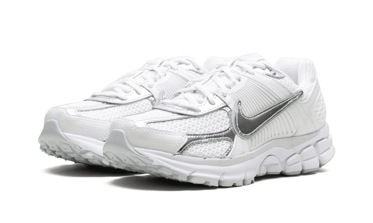 NIKE WOMENS Zoom Vomero 5 WMNS "Chrome Toe" Hf7723 100 from Stadium Goods