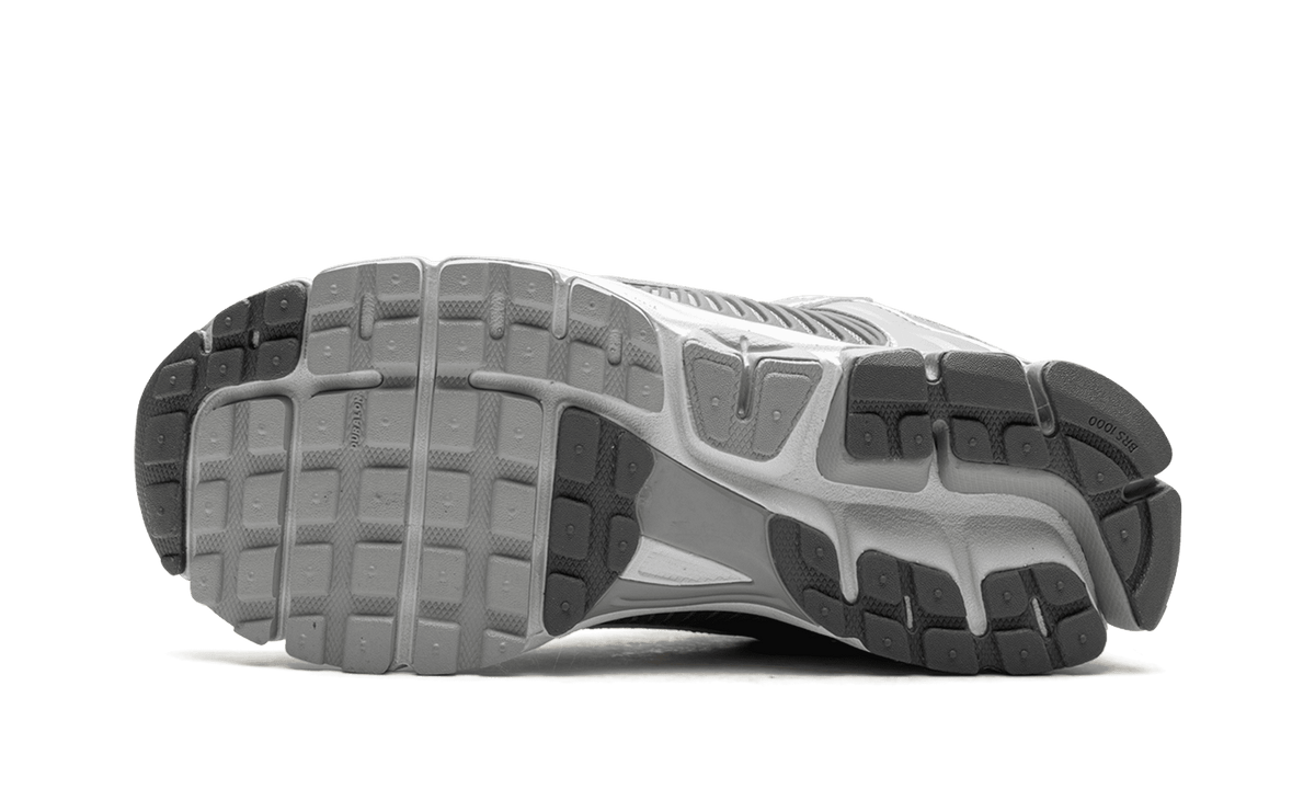 NIKE MENS Zoom Vomero 5 "Cool Grey" FJ4151 003 from Stadium Goods