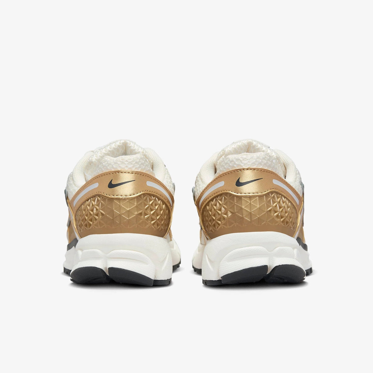 Women's Nike Zoom Vomero 5 Photon Dust/Metallic Gold (HF7723 001) - 6