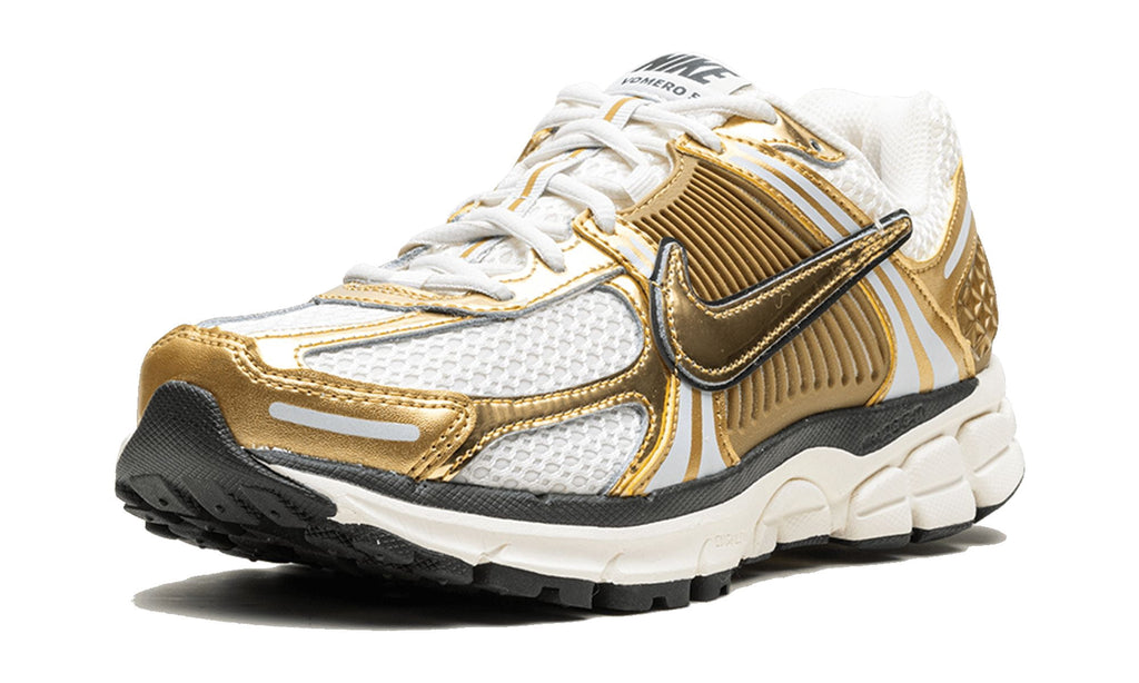 NIKE WOMENS Zoom Vomero 5 WMNS "Metallic Gold" HF7723 001 from Stadium Goods